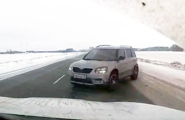  &laquo;Роковой занос&raquo;: Skoda и Chery столкнулись на трассе &laquo;Иртыш&raquo; в Курганской области