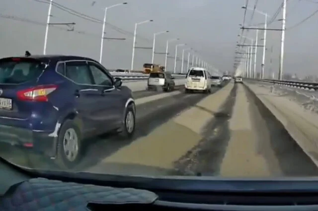  Водитель &laquo;Ниссана&raquo; скрылся с места ДТП в Иркутске