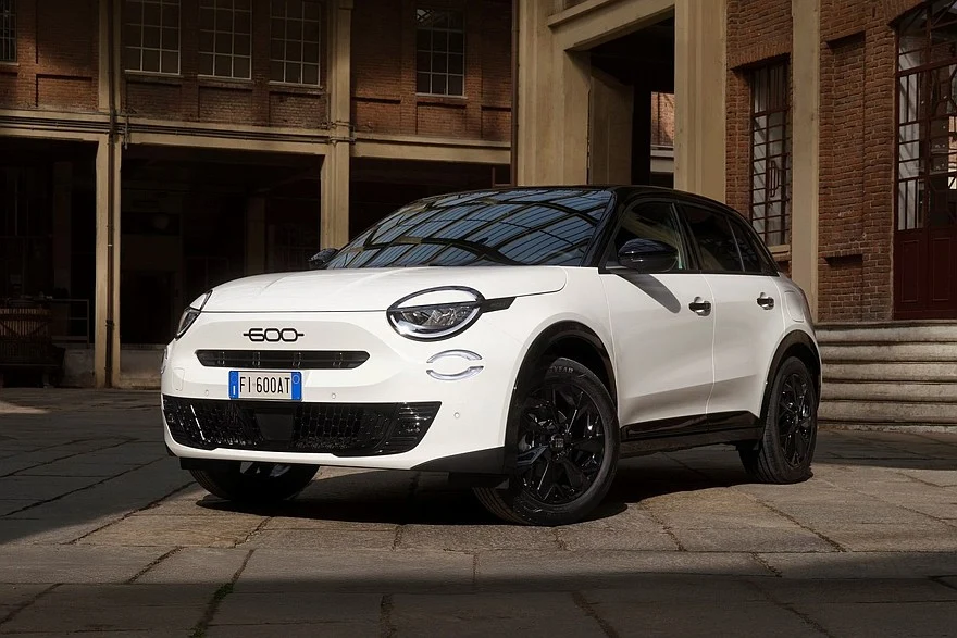 Бензиновый Fiat 600 Street