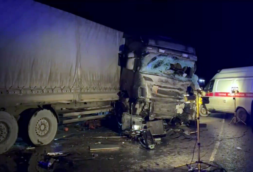 &#1040;&#1074;&#1090;&#1086;&#1073;&#1091;&#1089; &#1080; &#1092;&#1091;&#1088;&#1072; &#1089;&#1090;&#1086;&#1083;&#1082;&#1085;&#1091;&#1083;&#1080;&#1089;&#1100; &#1074; &#1055;&#1077;&#1088;&#1084;&#1089;&#1082;&#1086;&#1084; &#1082;&#1088;&#1072;&#1077;: &#1084;&#1085;&#1086;&#1075;&#1086; &#1087;&#1086;&#1075;&#1080;&#1073;&#1096;&#1080;&#1093; &#1080; &#1088;&#1072;&#1085;&#1077;&#1085;&#1099;&#1093;