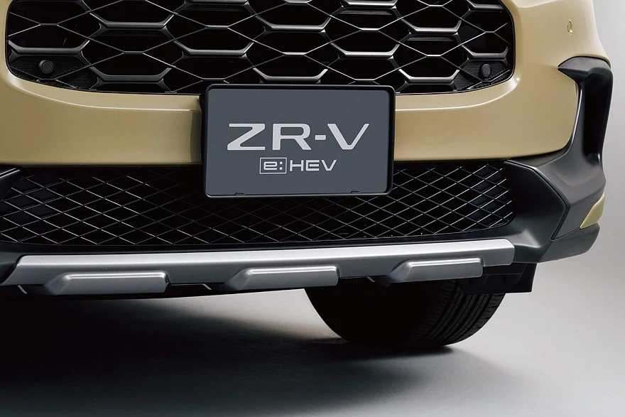 Топовый Honda ZR-V Cross Touring. За накладки на дверях нужно доплачивать