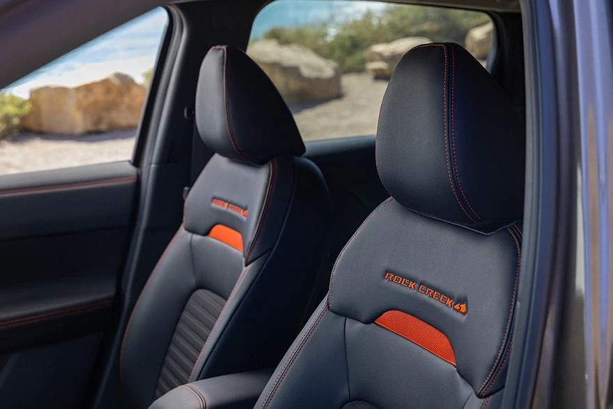 На фото: салон Nissan Kicks Rock Creek (версии для американского рынка)