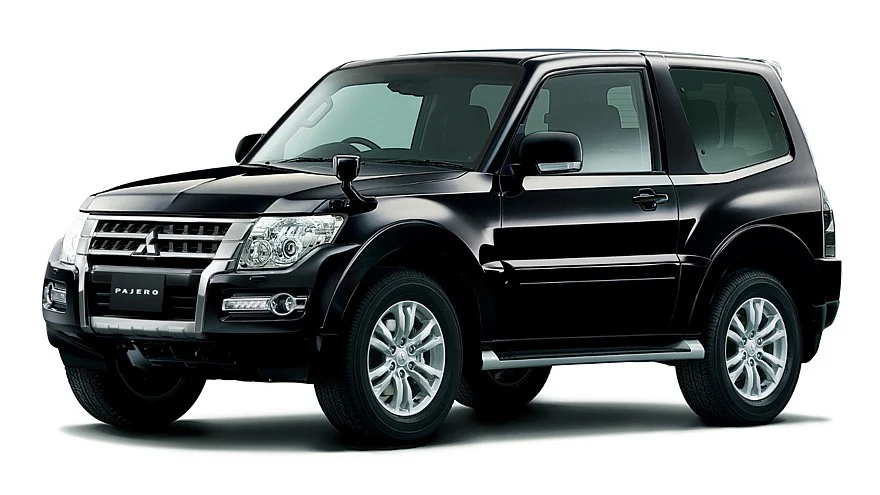 Трёхдверный Mitsubishi Pajero четвёртого поколения