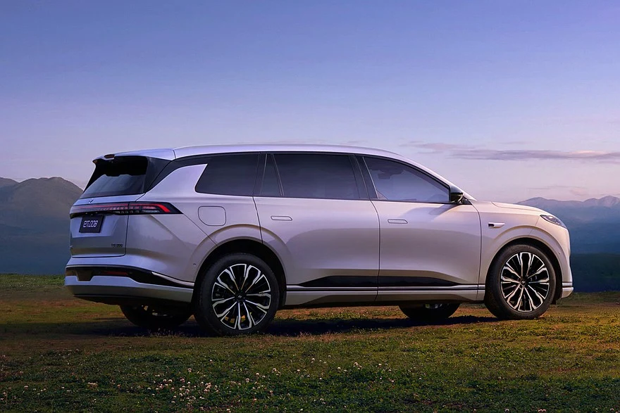 Dongfeng Yipai 008