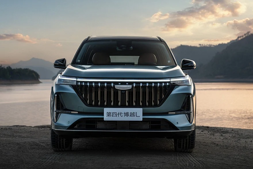 Бензиновый Geely Boyue L образца 2025 года