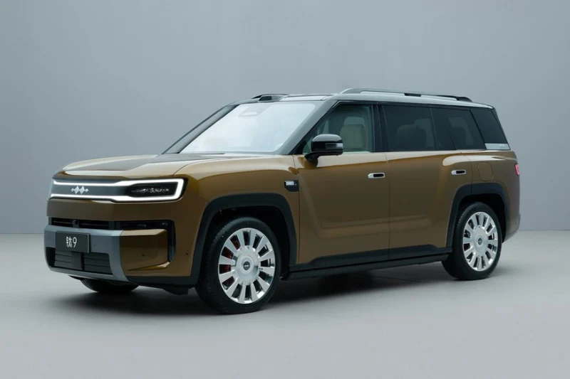 Роскошный кроссовер FangChengBao Tai 9 от BYD готовится к старту продаж