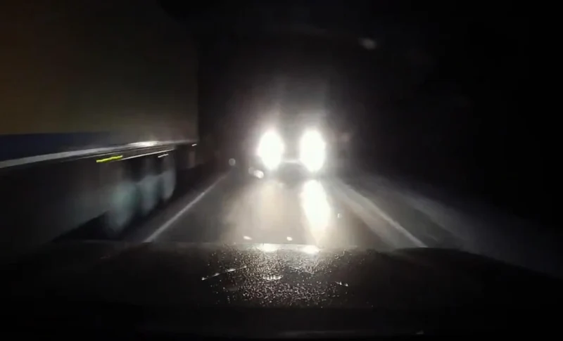  «Пересек сплошную и выехал на встречную»: два автомобиля столкнулись на трассе А‑108 во Владимир