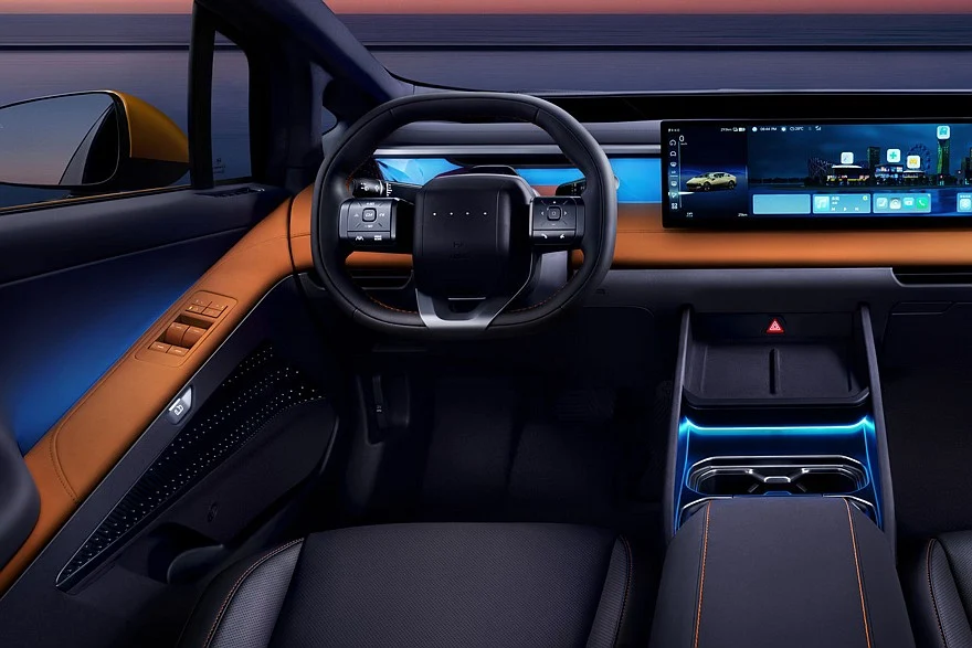 Серийный седан Hyundai Ioniq V