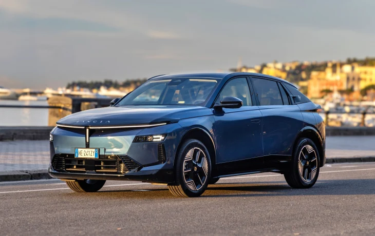 Новая Lancia Gamma: старт продаж в Италии, есть полноприводная версия HF Integrale