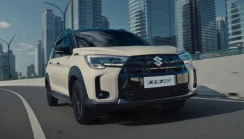 Рестайлинговый кроссвэн Suzuki XL7: более солидный облик и старая техника