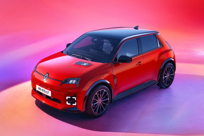 Обновки для Renault 5 E-Tech electric: новая младшая версия и доработанная аэродинамика