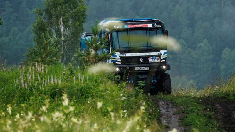 КАМАЗ объяснил поломку двух грузовиков на третьем этапе «Шелкового пути-2025»