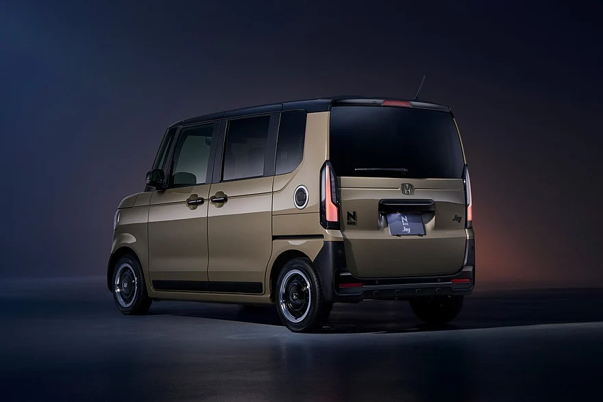 Honda N-Box Joy в новой версии Black Style