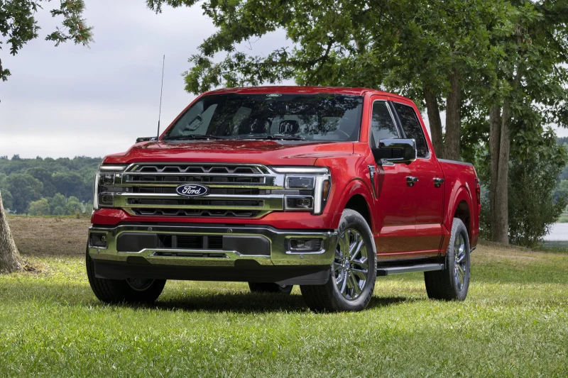 Посвежевший Ford F-150 получил другой базовый мотор и новую версию Carhartt