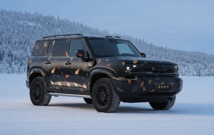 Линейку Geely пополнит брутальный кроссовер: официальные фото