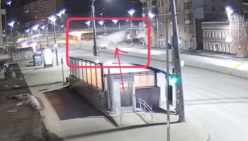  В объектив камеры попал момент крупного ДТП на улице Петербургской в Казани&nbsp;