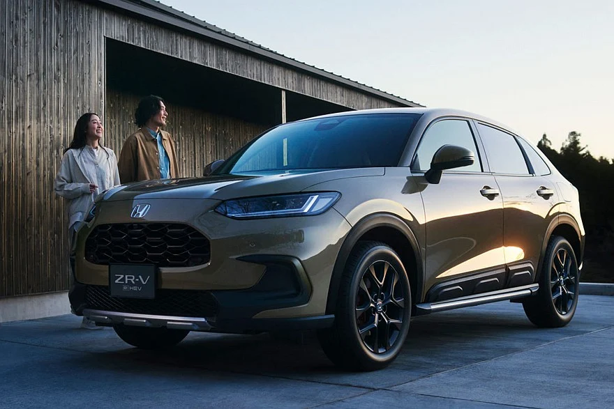 Топовый Honda ZR-V Cross Touring. За накладки на дверях нужно доплачивать