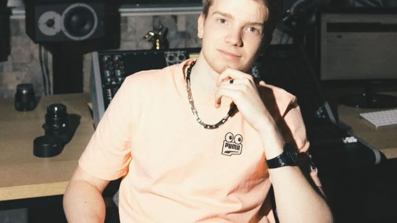 Роберт Шварцман анонсировал новый музыкальный трек