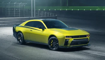 &laquo;Пчёлка&raquo; вернулась и готова всех покусать: представлен новый Dodge Charger Super Bee