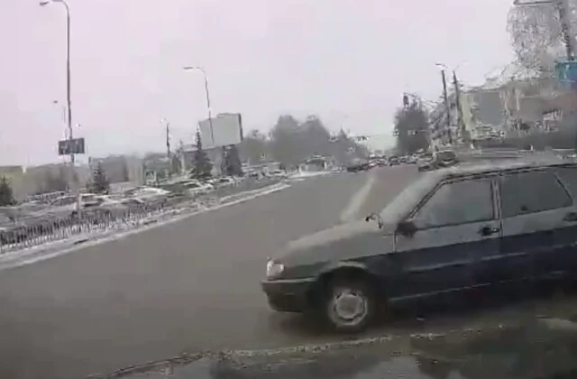  ДТП в Кстово: девушка на «Ладе» выезжала со второстепенной и не пропустила внедорожник