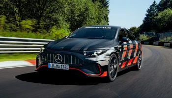 Электрический Mercedes-AMG CLA 45 оказался на Нюрбургринге быстрее бензинового Audi RS 3