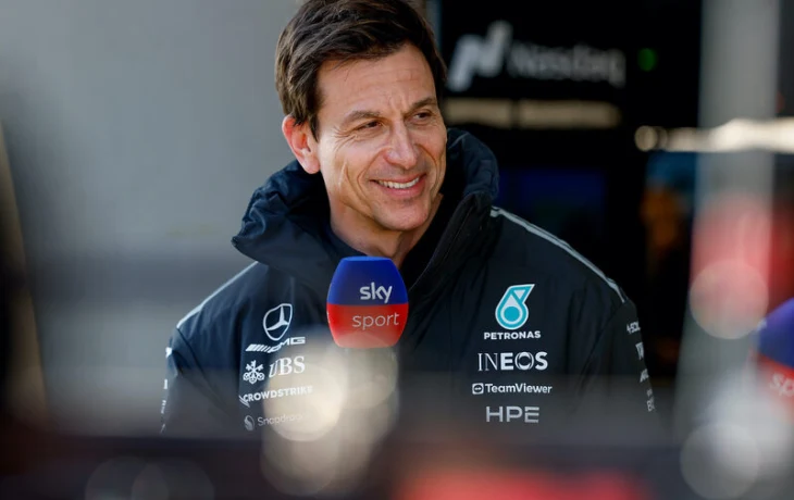 &laquo;Проблема в машине Red Bull, а не в регламенте&raquo;. Вольф ответил Ферстаппену