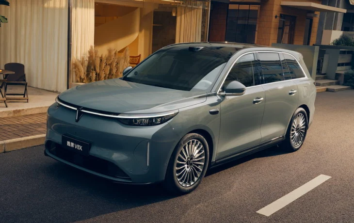 Кроссовер Wey V8X: меньше и дешевле флагмана Wey V9X, но лишь немного беднее
