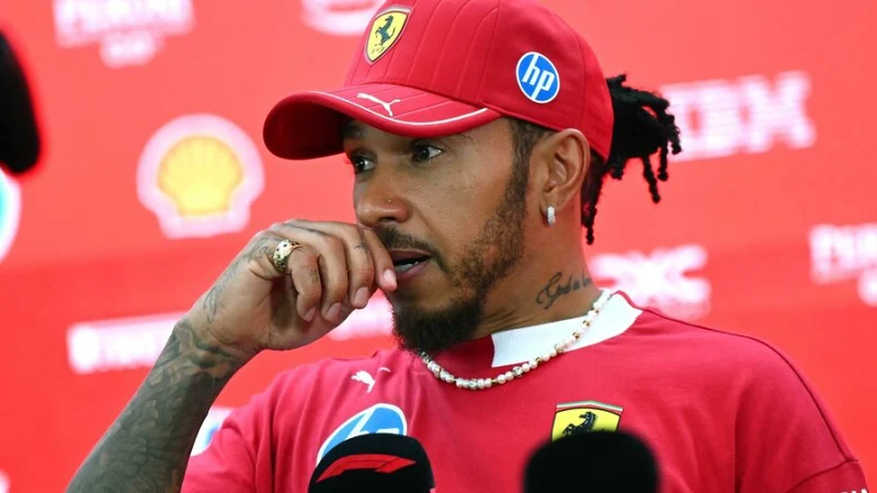 «Пусть Льюис успокоится». Руководитель Ferrari – о словах Хэмилтона
