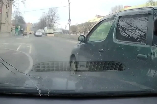 	«Ехал и никого не трогал»: кто виноват в аварии в Петербурге?