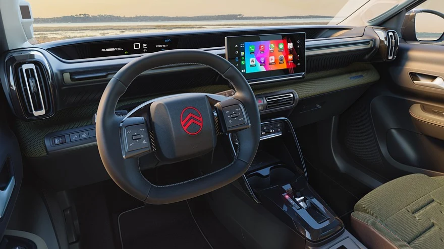 На фото: салон Citro&euml;n C3 Outdoor