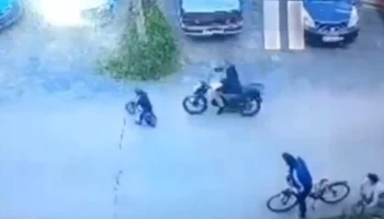 	В Карелии пьяный подросток на мопеде сбил 5-летнего мальчика на беговеле