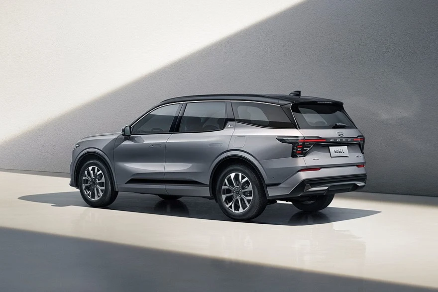 Дореформенный Ford Edge L