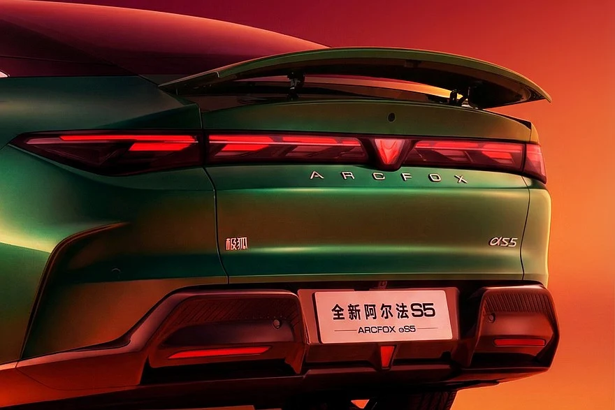 Обновленный Arcfox Alpha S5