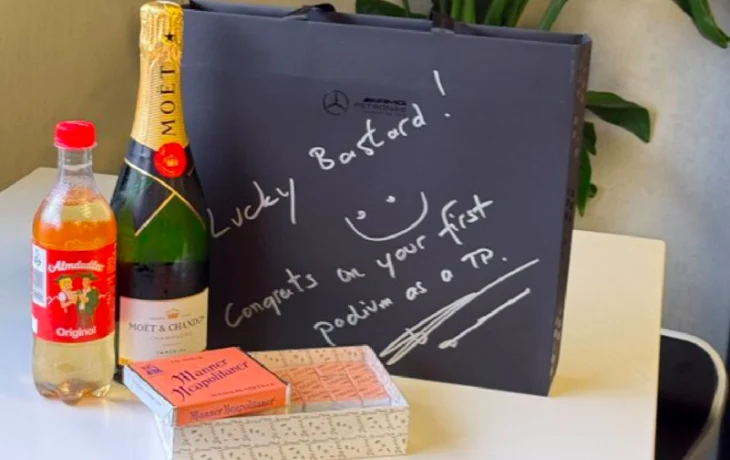 «Везучий паршивец!» Вольф поздравил Ваулза с первым подиумом в Williams