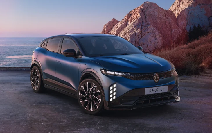Renault освежила хэтчбек Megane E-Tech electric: новое &laquo;лицо&raquo; и батарея большей ёмкости