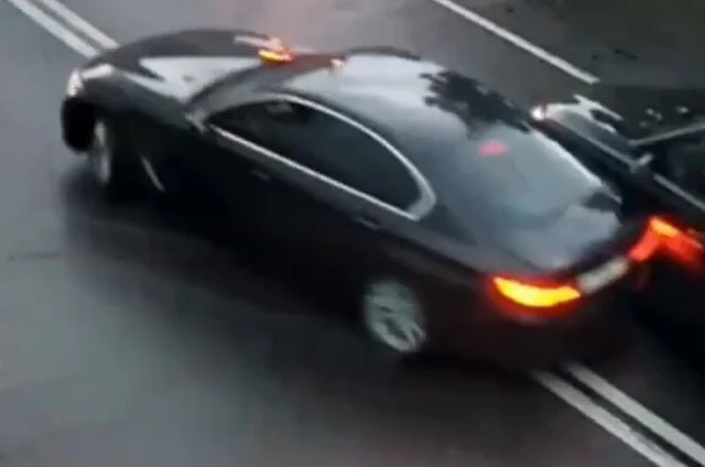 	«Решил погазовать на скользкой дороге»: BMW попал в ДТП на перекрестке в Краснодаре