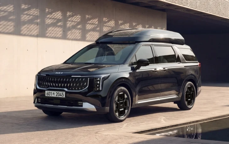 Минивэн Kia Carnival с высокой крышей: теперь версии попроще