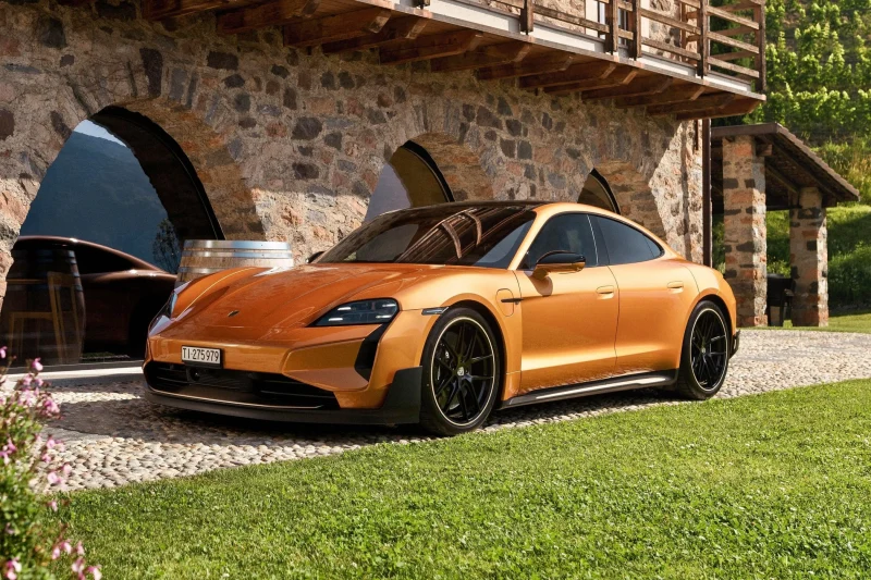 Porsche занесла топор над Taycan, но просит СМИ не разводить панику