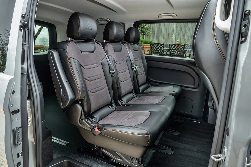 На фото: салон Mercedes-Benz Vito Sport-X