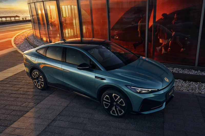 Лифтбек Volkswagen ID.Unyx 07 показался на новых фото перед запоздалым запуском