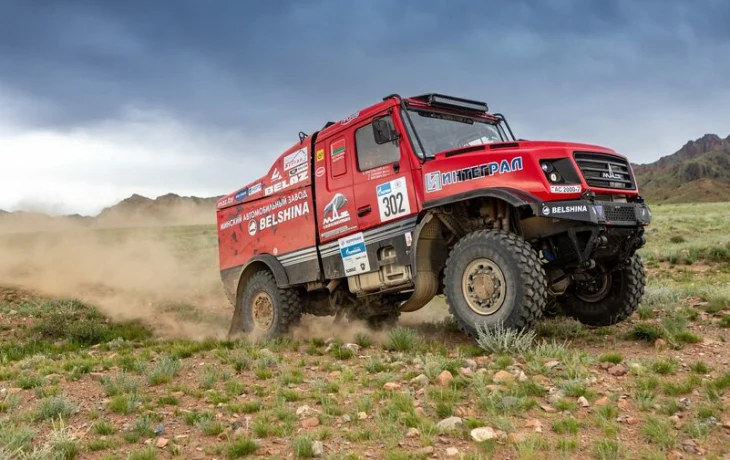 МАЗ нанес удар по КАМАЗу в общем зачете. Итоги 8-го этапа «Шелкового пути-2025»