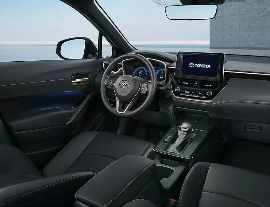 На фото: салон Toyota Corolla Cross the 60th