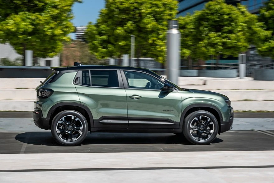 Обновленный Jeep Avenger