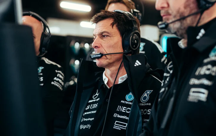 «Насколько безмозглым нужно быть, чтобы придумать такое?!» Вольф жёстко ответил Марко