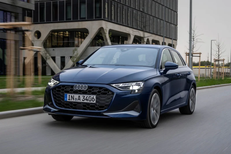 Семейство Audi A3 ещё раз обновили: табло и кое-что ещё