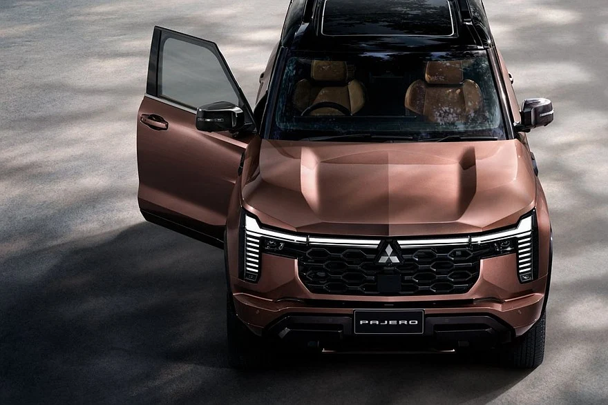 Новый Mitsubishi Pajero для Таиланда, топ-версия Mitsubishi Pajero Super Exceed