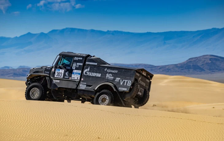 КАМАЗ лишился единственного соперника. Итоги 9-го этапа «Шелкового пути-2025»