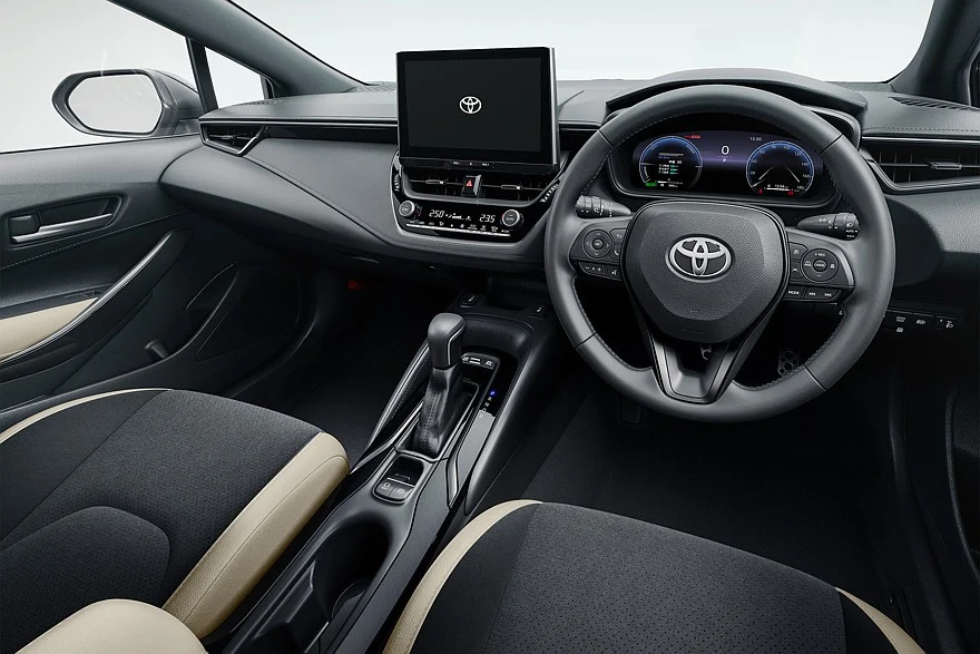 На фото: салон Toyota Corolla Sport 60th Anniversary G &laquo;Z Active Elegance&raquo;
