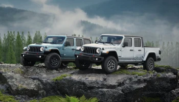 Салон спецверсий Jeep Wrangler и Gladiator Rockslide одели в джинсы