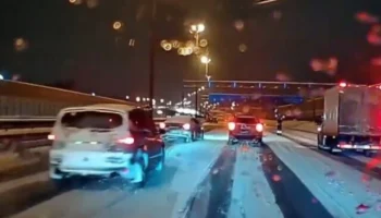  Массовое ДТП произошло на глазах у инспекторов ДПС на трассе М-4 в Подмосковье